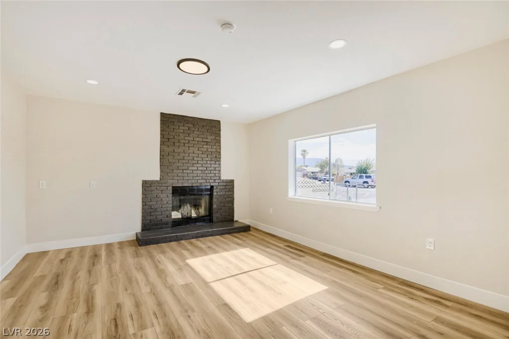 914 Palo Verde, Henderson, NV 89015