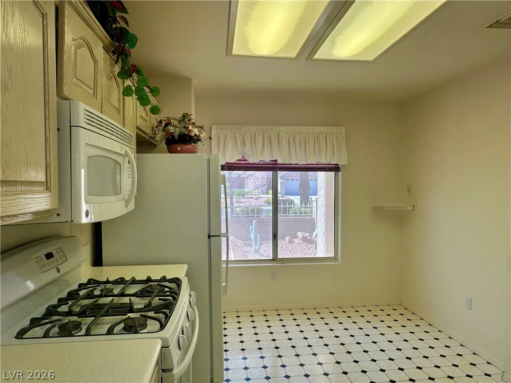 10016 Heyfield, Las Vegas, NV 89134