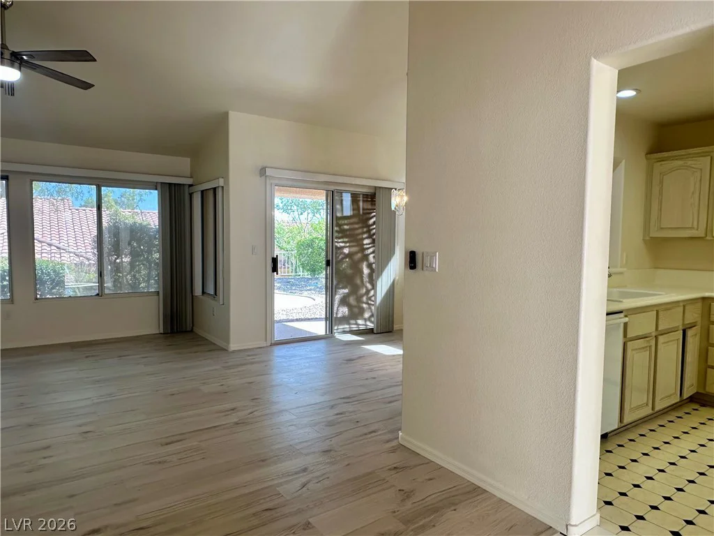10016 Heyfield, Las Vegas, NV 89134