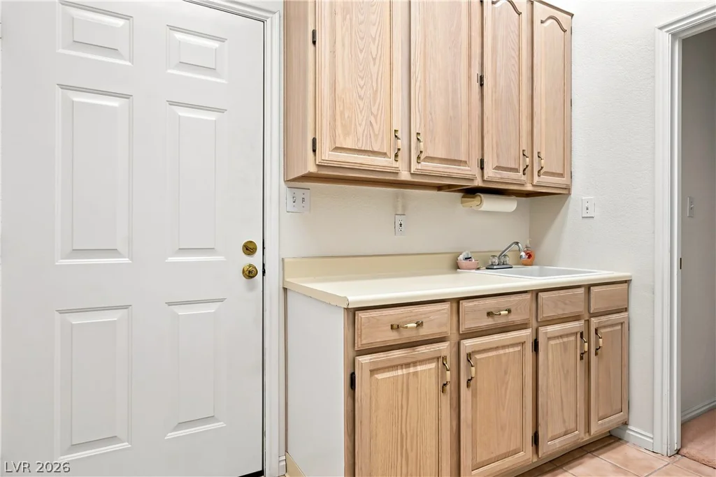 1068 Calico Ridge, Henderson, NV 89011