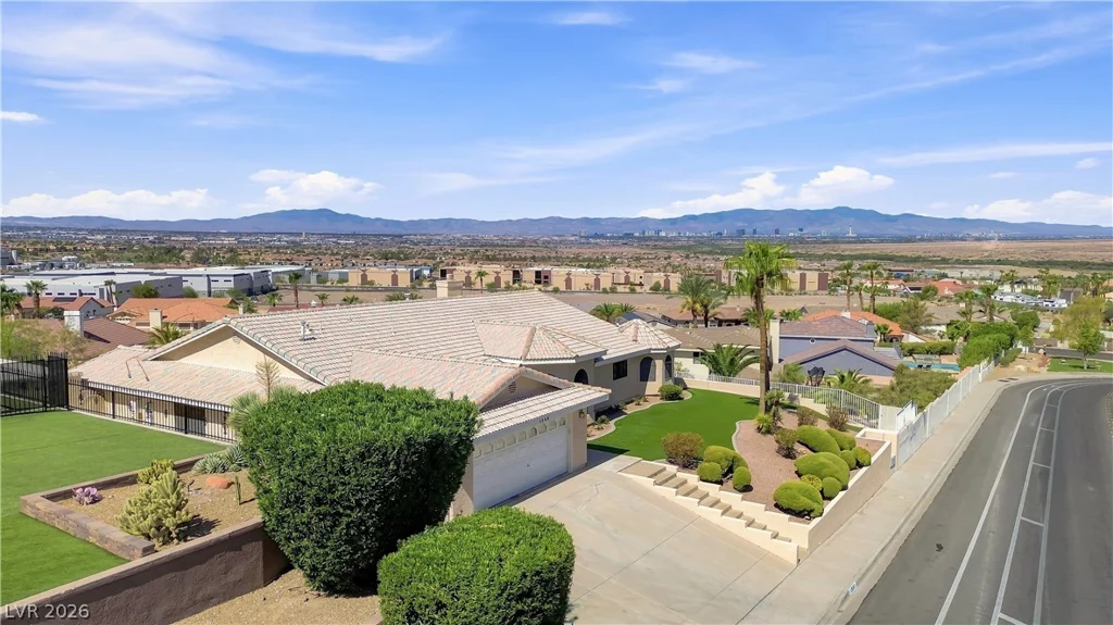 1068 Calico Ridge, Henderson, NV 89011