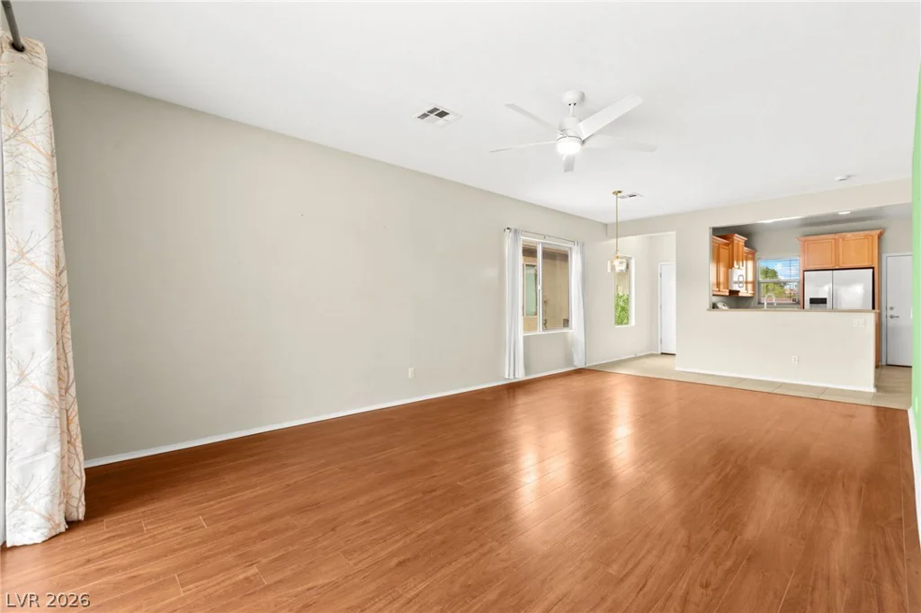 6059 Wheat Penny, Las Vegas, NV 89122