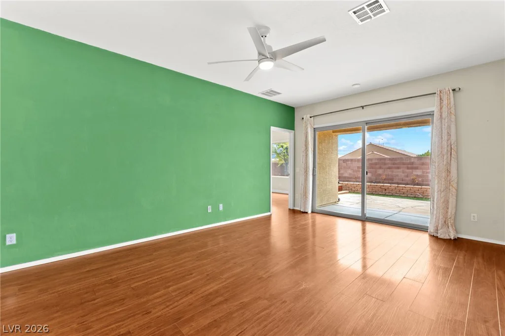 6059 Wheat Penny, Las Vegas, NV 89122