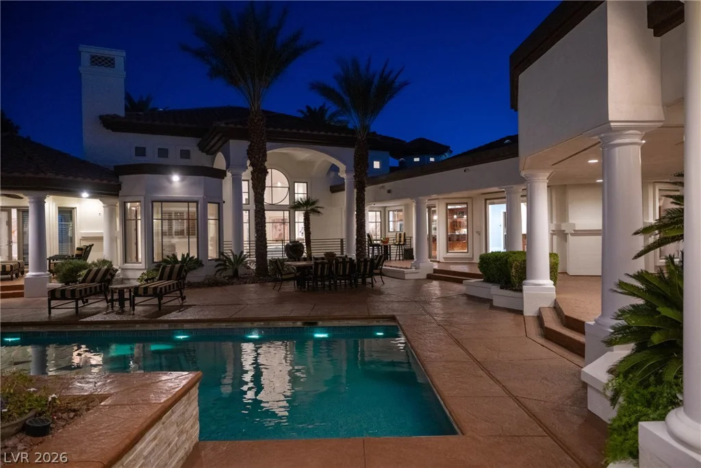 7440 Oak Grove, Las Vegas, NV 89117