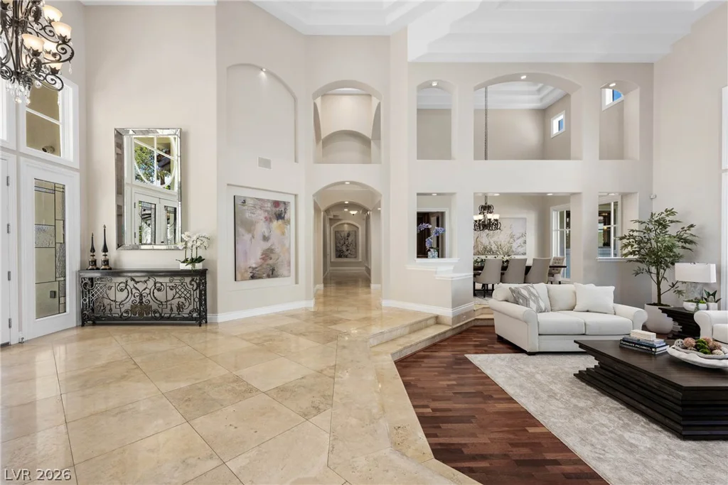7440 Oak Grove, Las Vegas, NV 89117