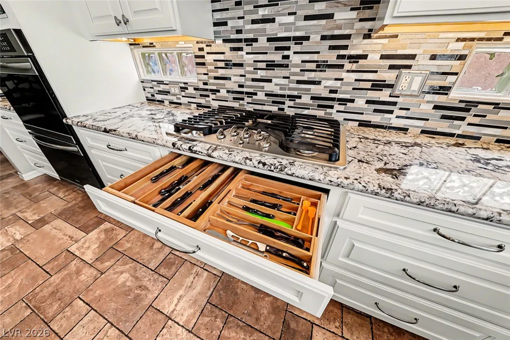 2306 Schaeffer Hills, Henderson, NV 89052