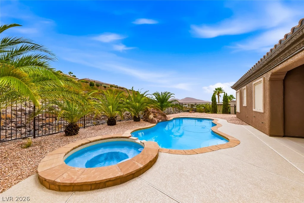 2306 Schaeffer Hills, Henderson, NV 89052