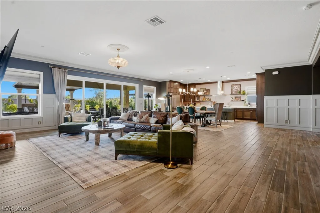 8535 Longmire, Las Vegas, NV 89143