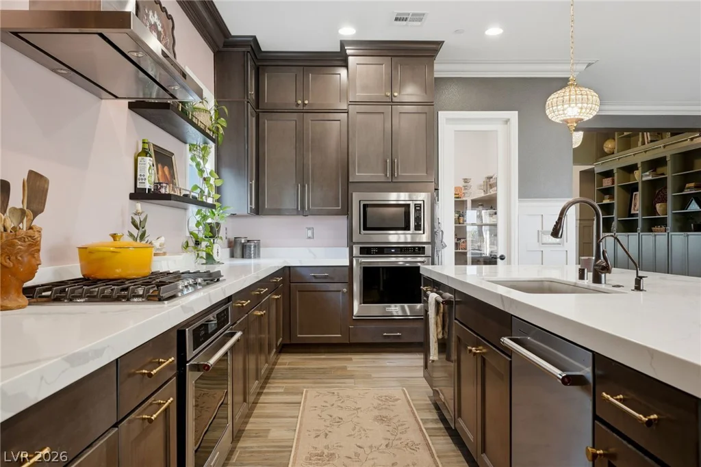 8535 Longmire, Las Vegas, NV 89143