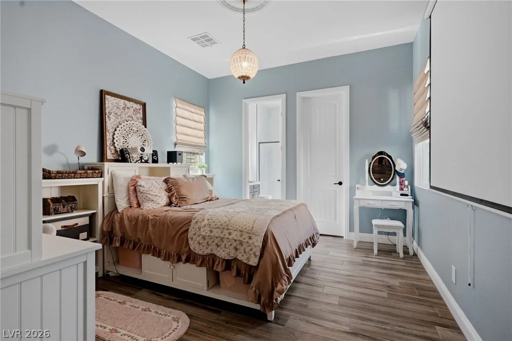 8535 Longmire, Las Vegas, NV 89143