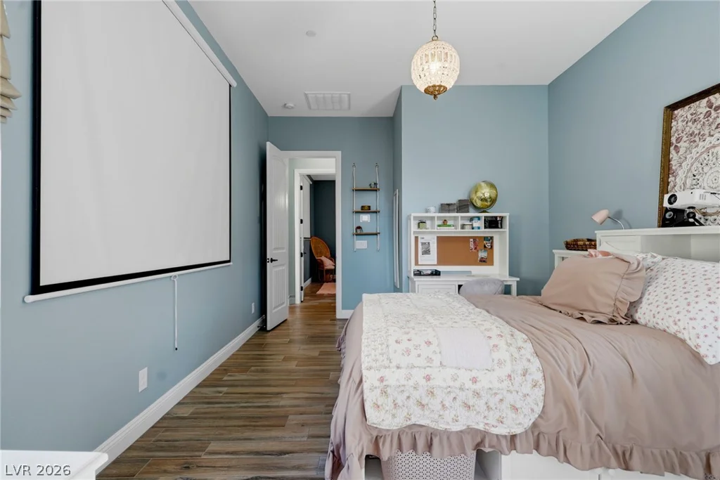 8535 Longmire, Las Vegas, NV 89143