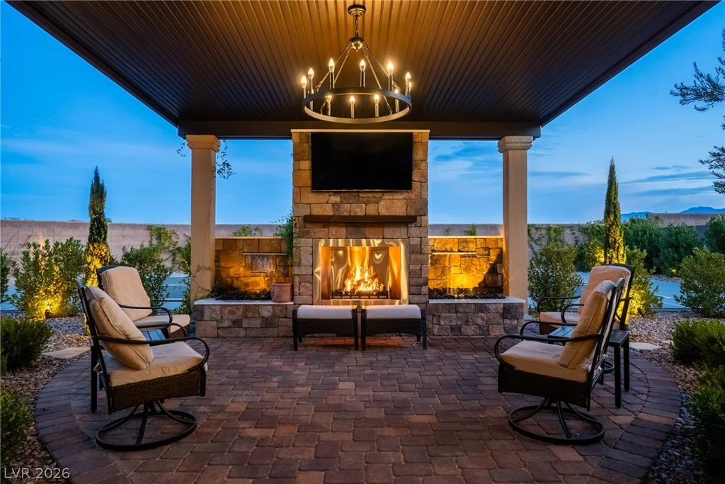 8535 Longmire, Las Vegas, NV 89143