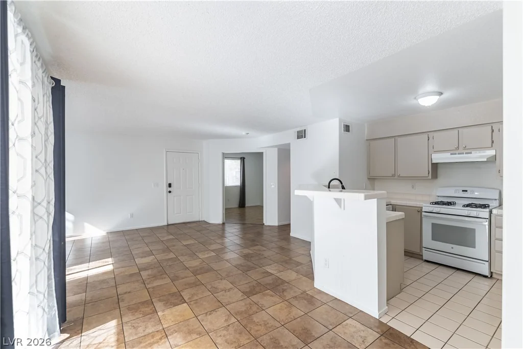 701 Wheat Ridge, Las Vegas, NV 89145