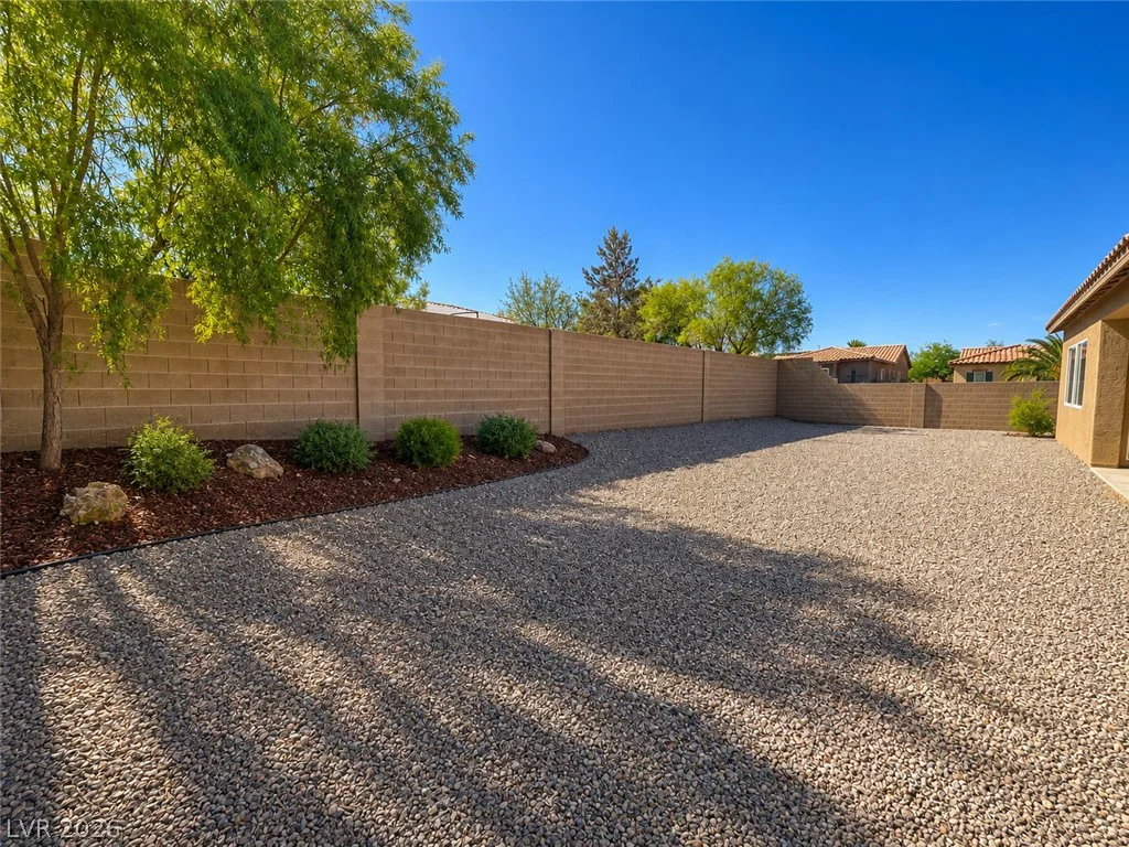 7883 Carson Creek, Las Vegas, NV 89113