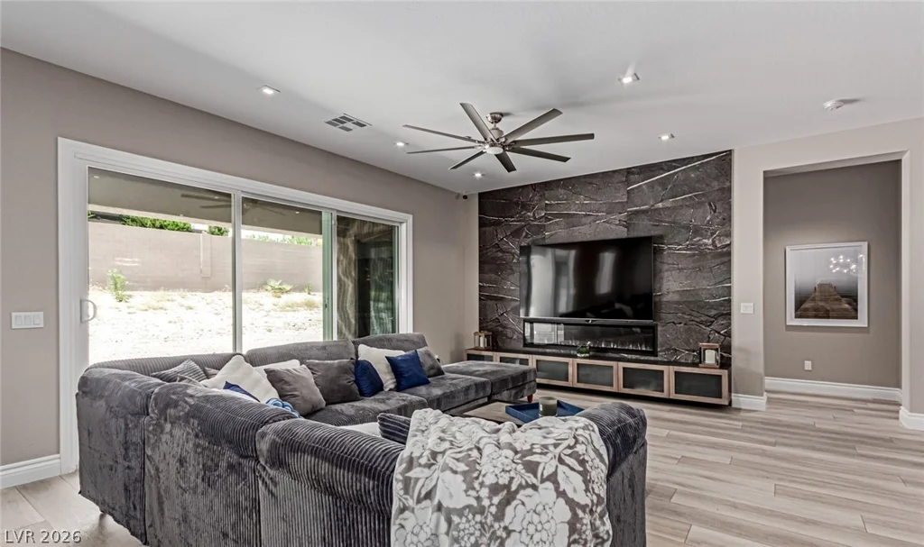 2669 Pioneer Estates, Las Vegas, NV 89117