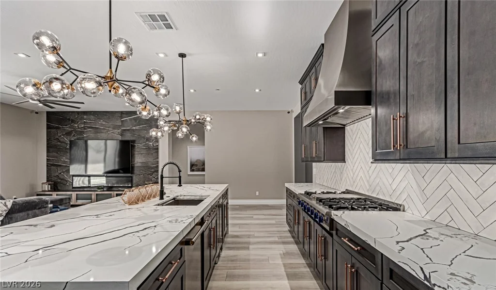 2669 Pioneer Estates, Las Vegas, NV 89117