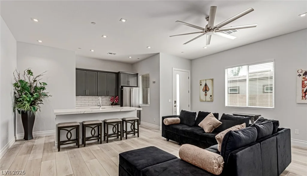 2669 Pioneer Estates, Las Vegas, NV 89117