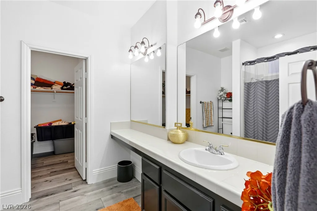 8820 Buffalo Cloud, Las Vegas, NV 89143