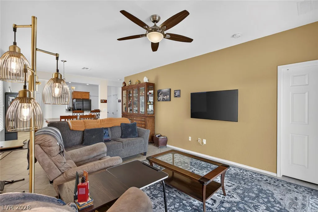 7820 Pine Warbler, North Las Vegas, NV 89084