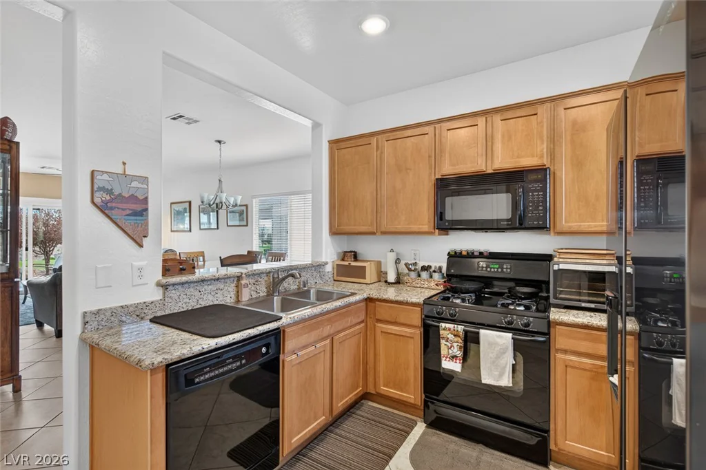 7820 Pine Warbler, North Las Vegas, NV 89084