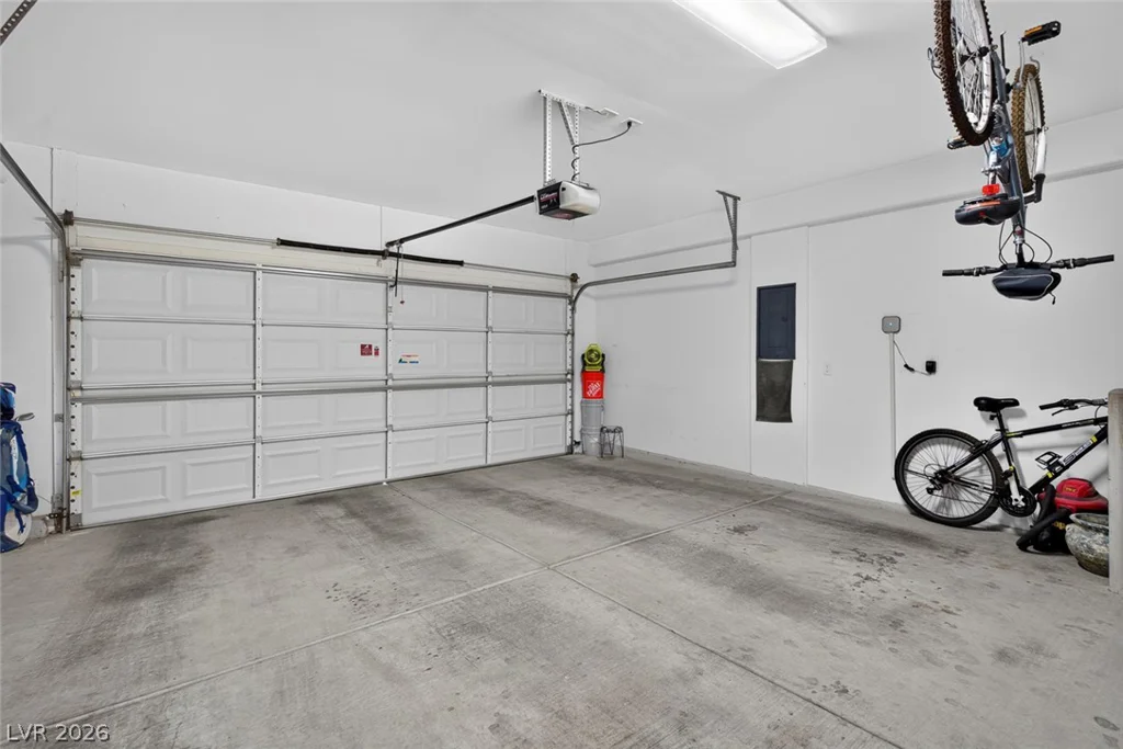 7820 Pine Warbler, North Las Vegas, NV 89084