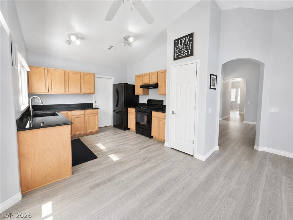 4400 Cobblehill, North Las Vegas, NV 89032