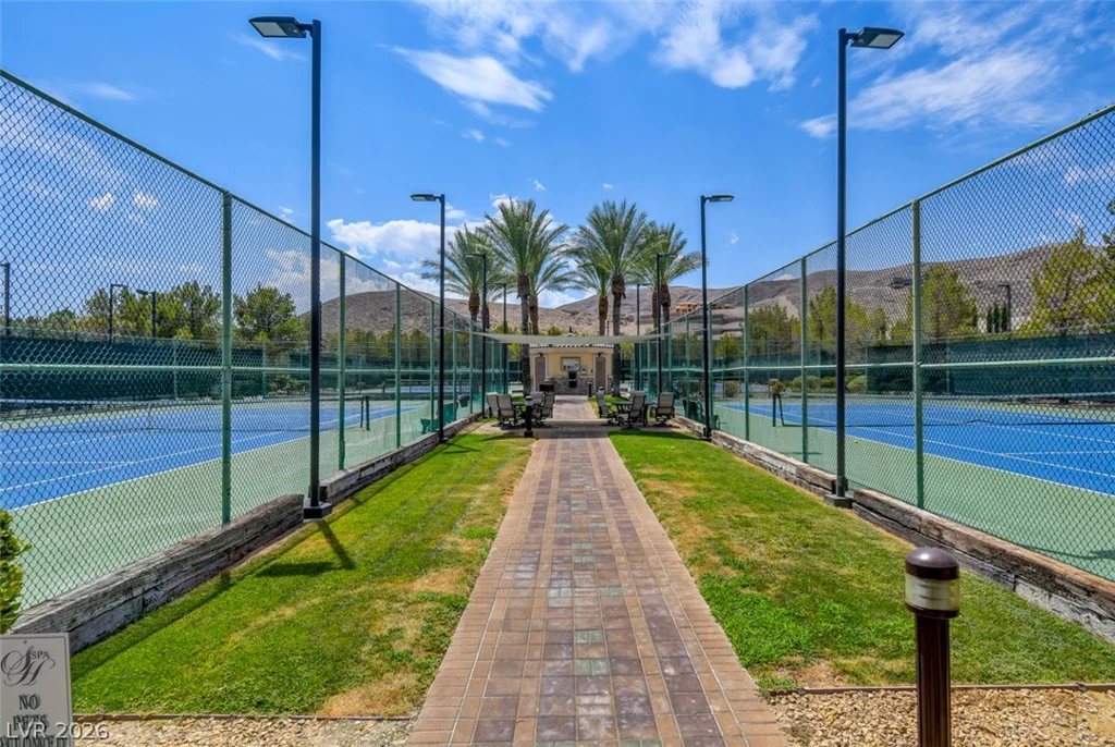 3380 Saddlebrook, Las Vegas, NV 89141