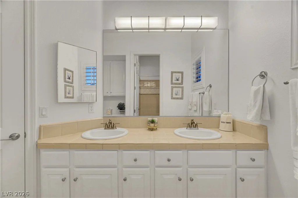 444 Pinnacle Heights, Las Vegas, NV 89144