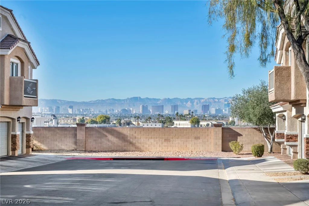 6414 Za Zu Pitts, Las Vegas, NV 89122