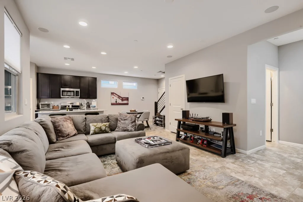 10108 Trumbull Point, Las Vegas, NV 89166