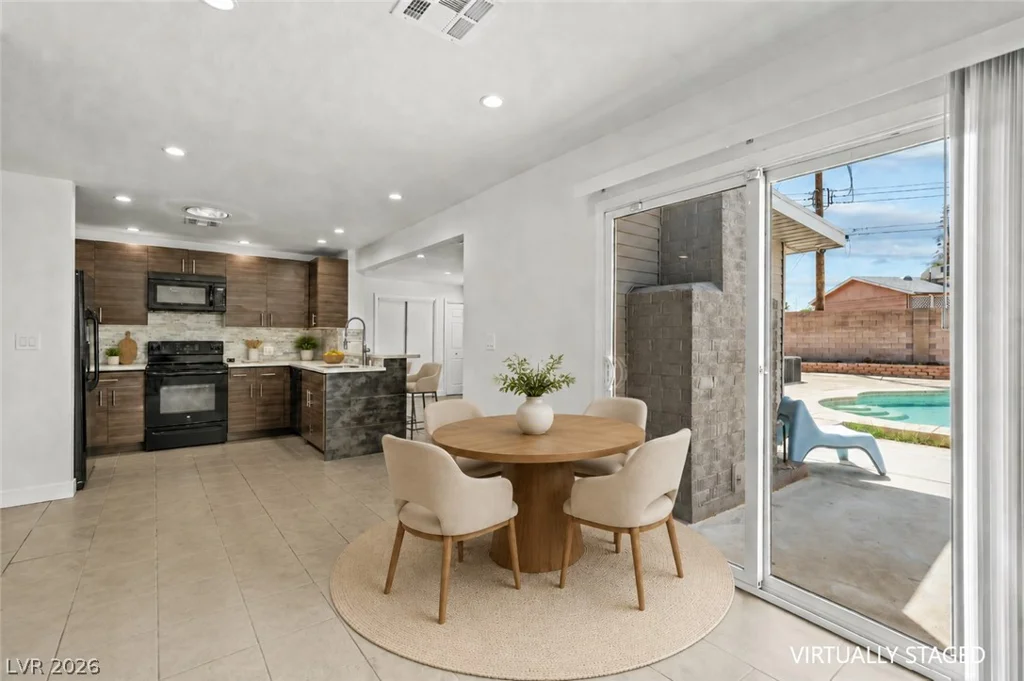 712 Harper, Las Vegas, NV 89107