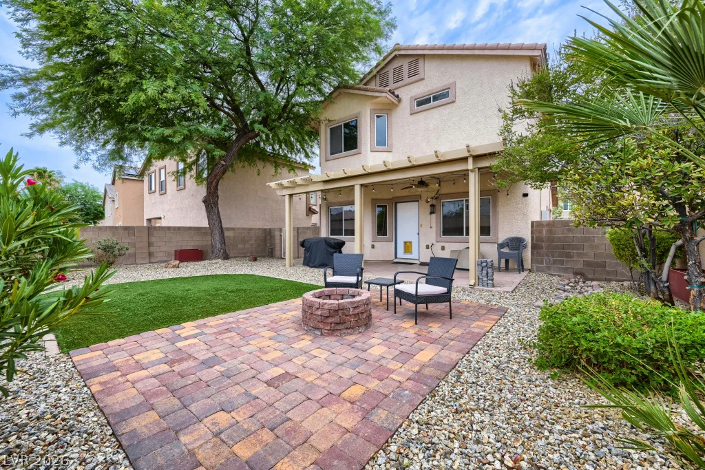 6132 Riverbelle, North Las Vegas, NV 89031
