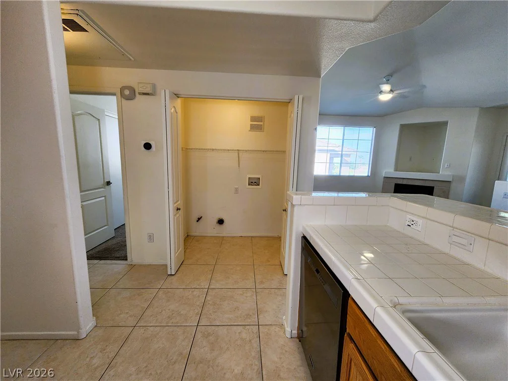 9901 Trailwood, Las Vegas, NV 89134