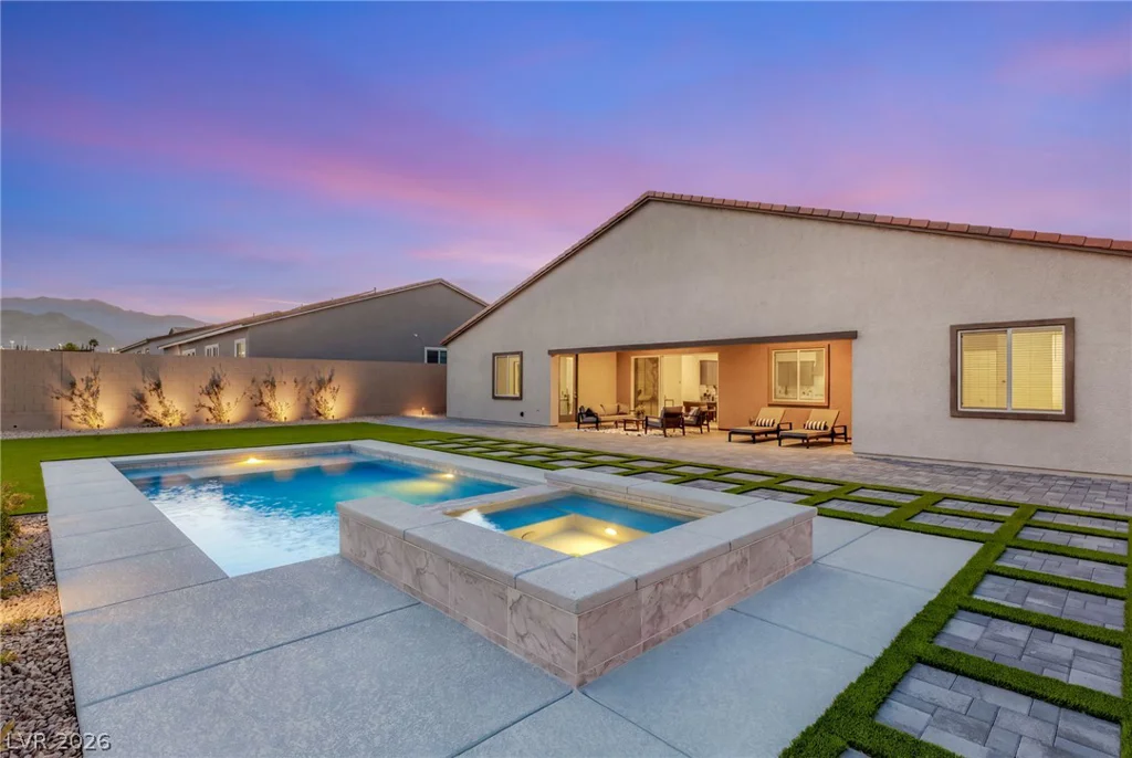 9527 New Discovery, Las Vegas, NV 89149