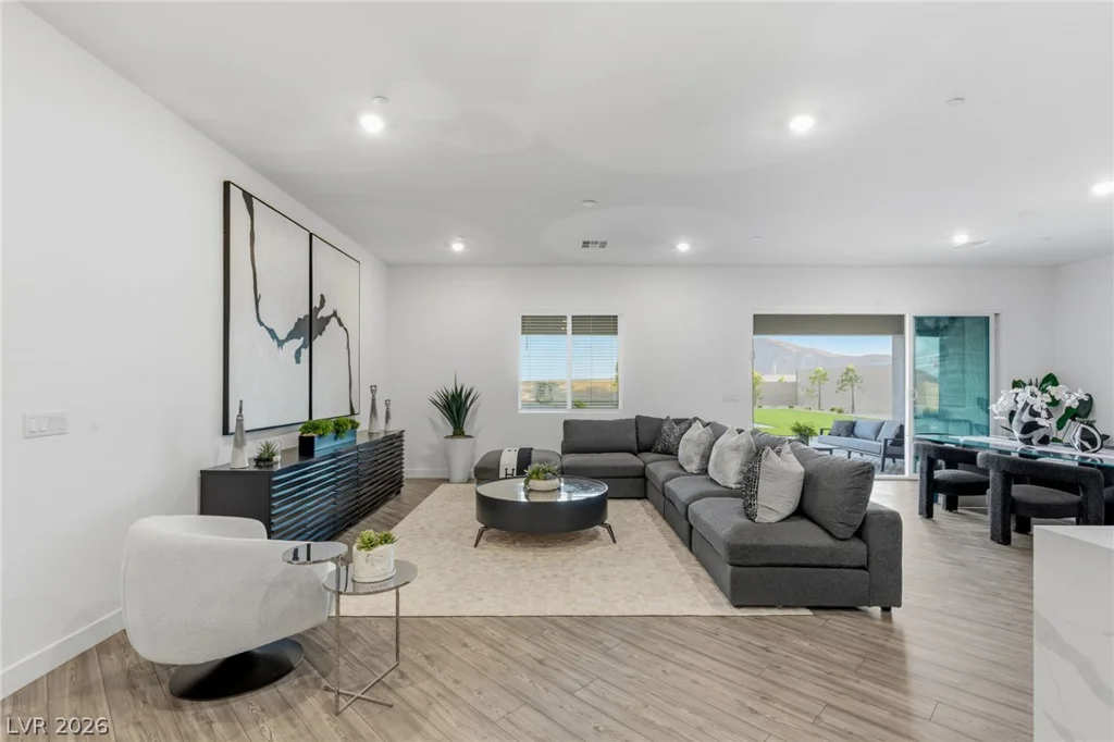 9527 New Discovery, Las Vegas, NV 89149