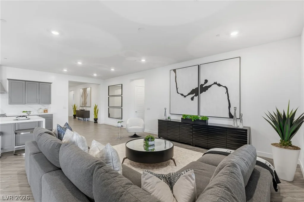9527 New Discovery, Las Vegas, NV 89149
