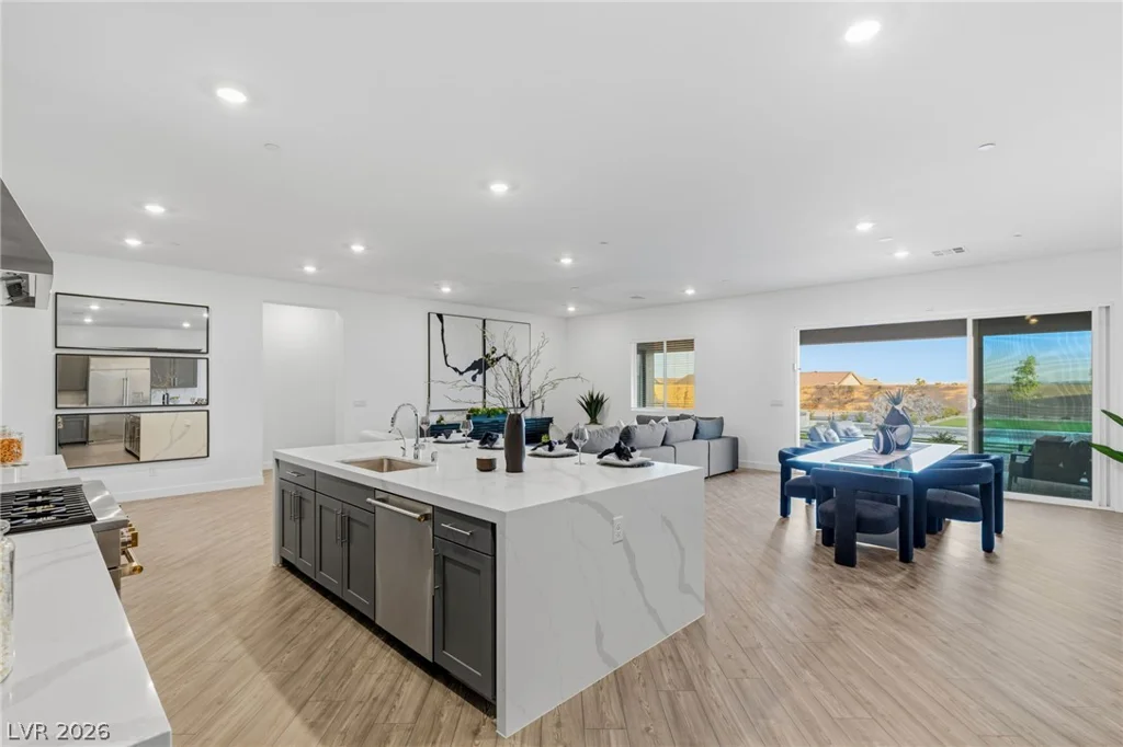 9527 New Discovery, Las Vegas, NV 89149