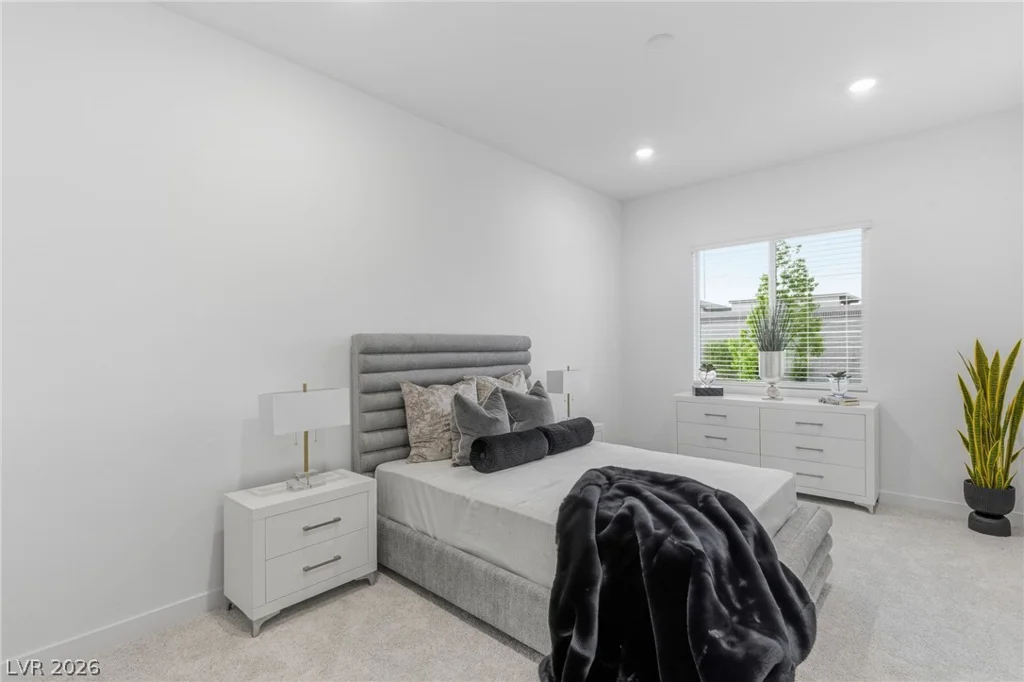 9527 New Discovery, Las Vegas, NV 89149