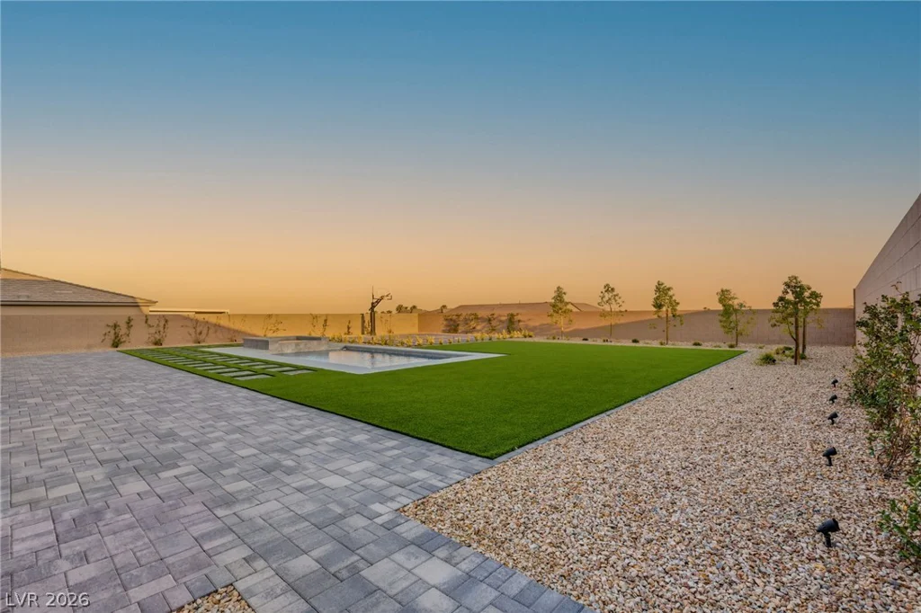 9527 New Discovery, Las Vegas, NV 89149