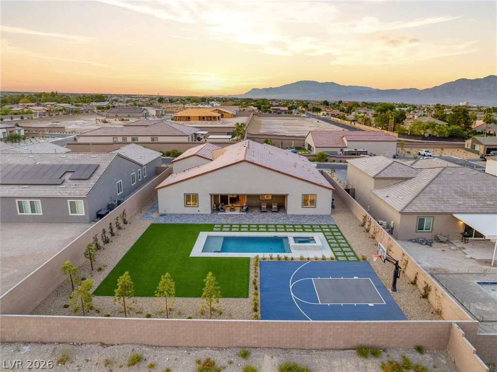 9527 New Discovery, Las Vegas, NV 89149