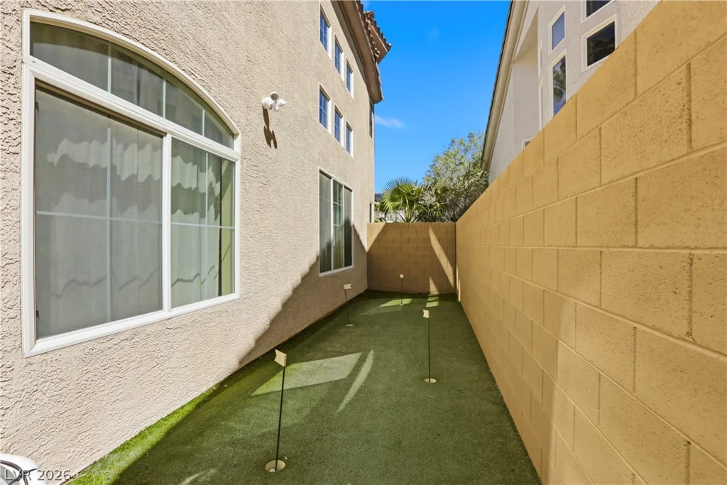 39 Perennial Border, Las Vegas, NV 89148