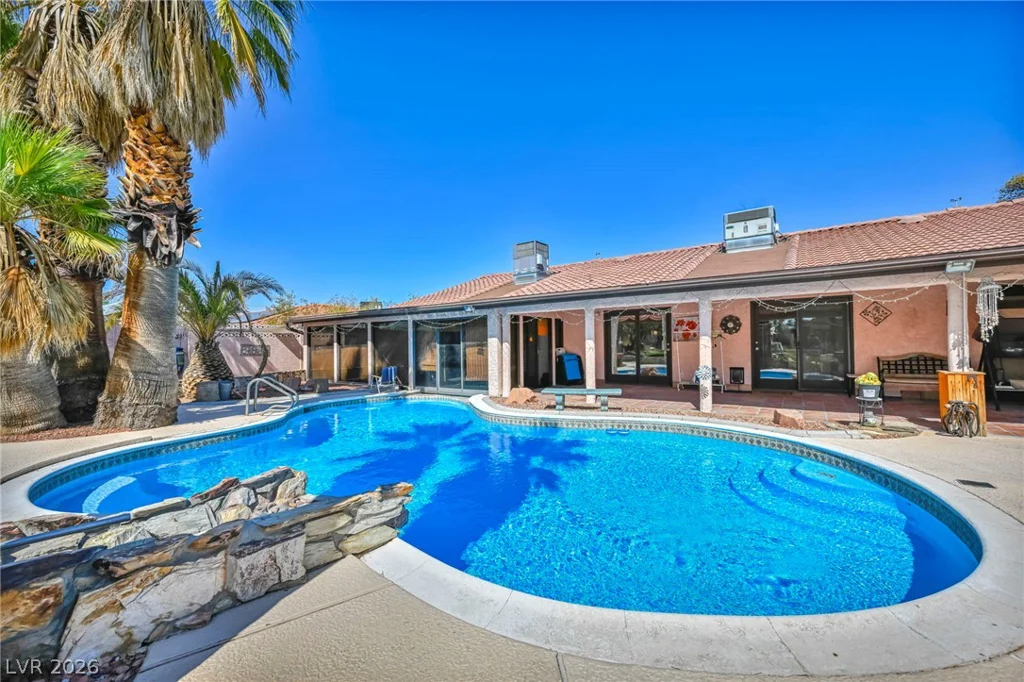 2935 Torrey Pines, Las Vegas, NV 89146