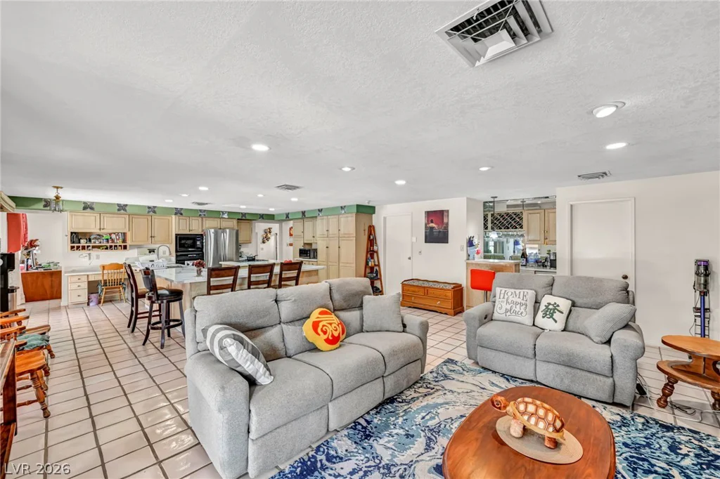 2935 Torrey Pines, Las Vegas, NV 89146
