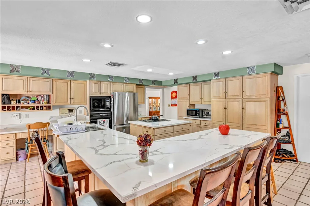 2935 Torrey Pines, Las Vegas, NV 89146