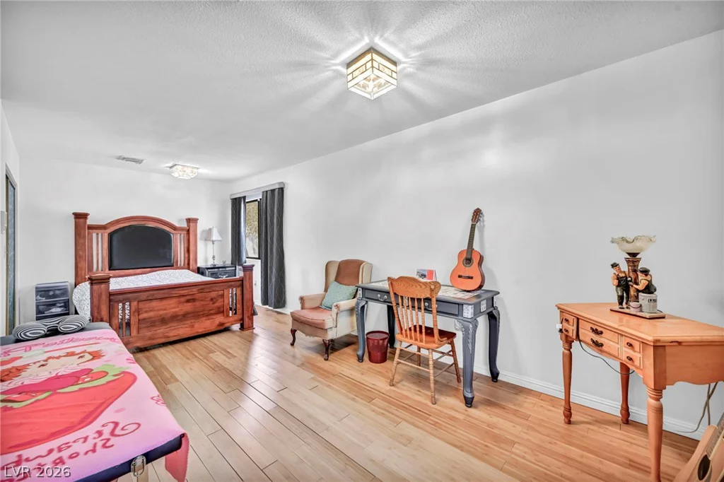 2935 Torrey Pines, Las Vegas, NV 89146
