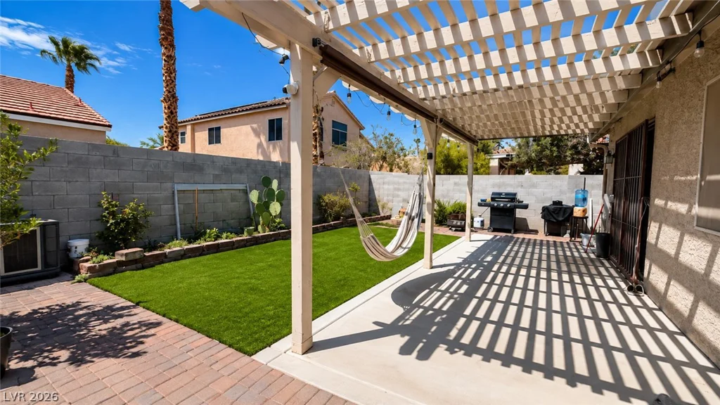 1687 Bent Arrow, North Las Vegas, NV 89031