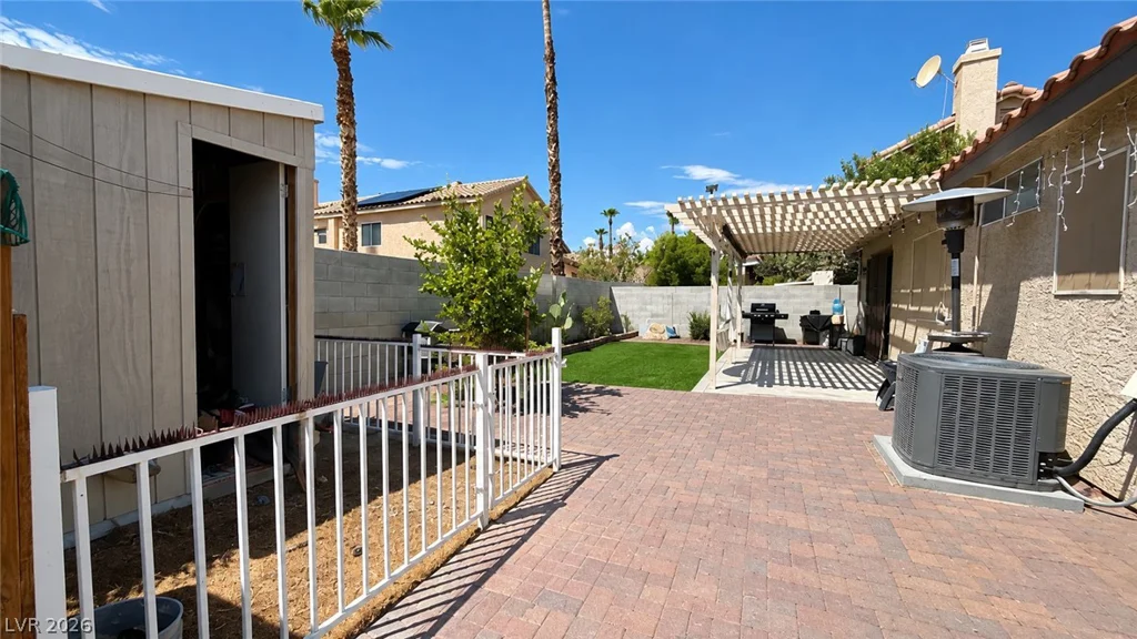 1687 Bent Arrow, North Las Vegas, NV 89031