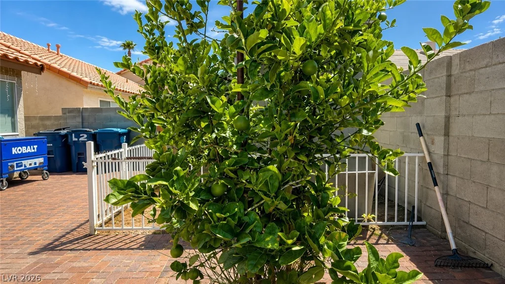 1687 Bent Arrow, North Las Vegas, NV 89031