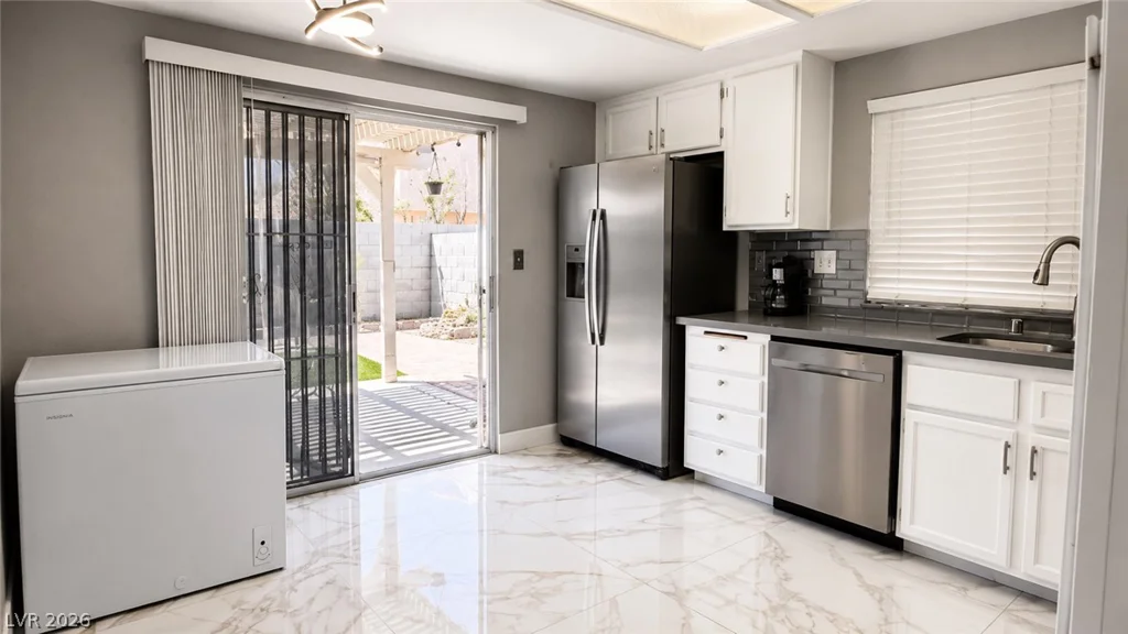 1687 Bent Arrow, North Las Vegas, NV 89031