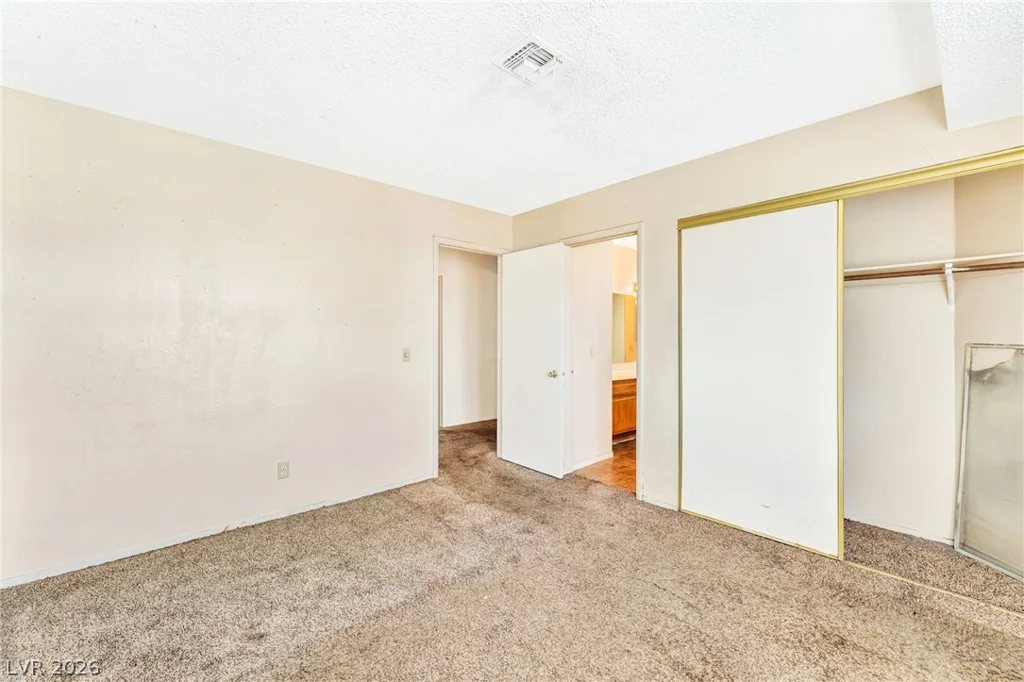 205 Moose, Las Vegas, NV 89145